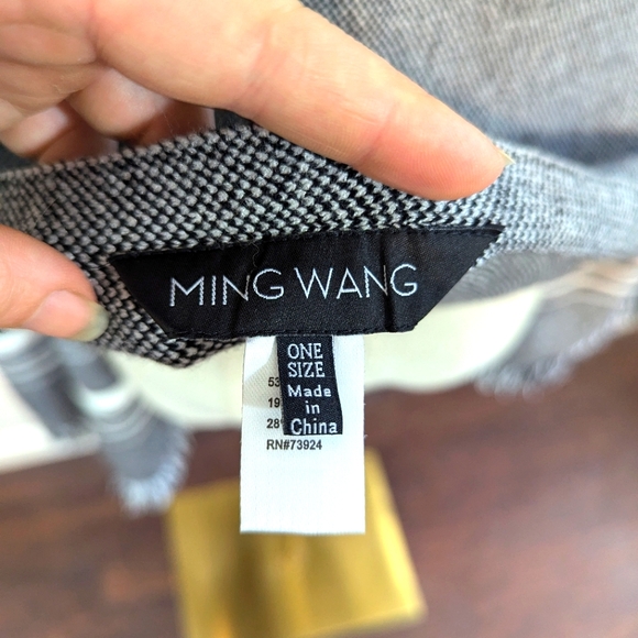 Ming Wang Gray Knit Soft Wrap - Picture 3 of 5